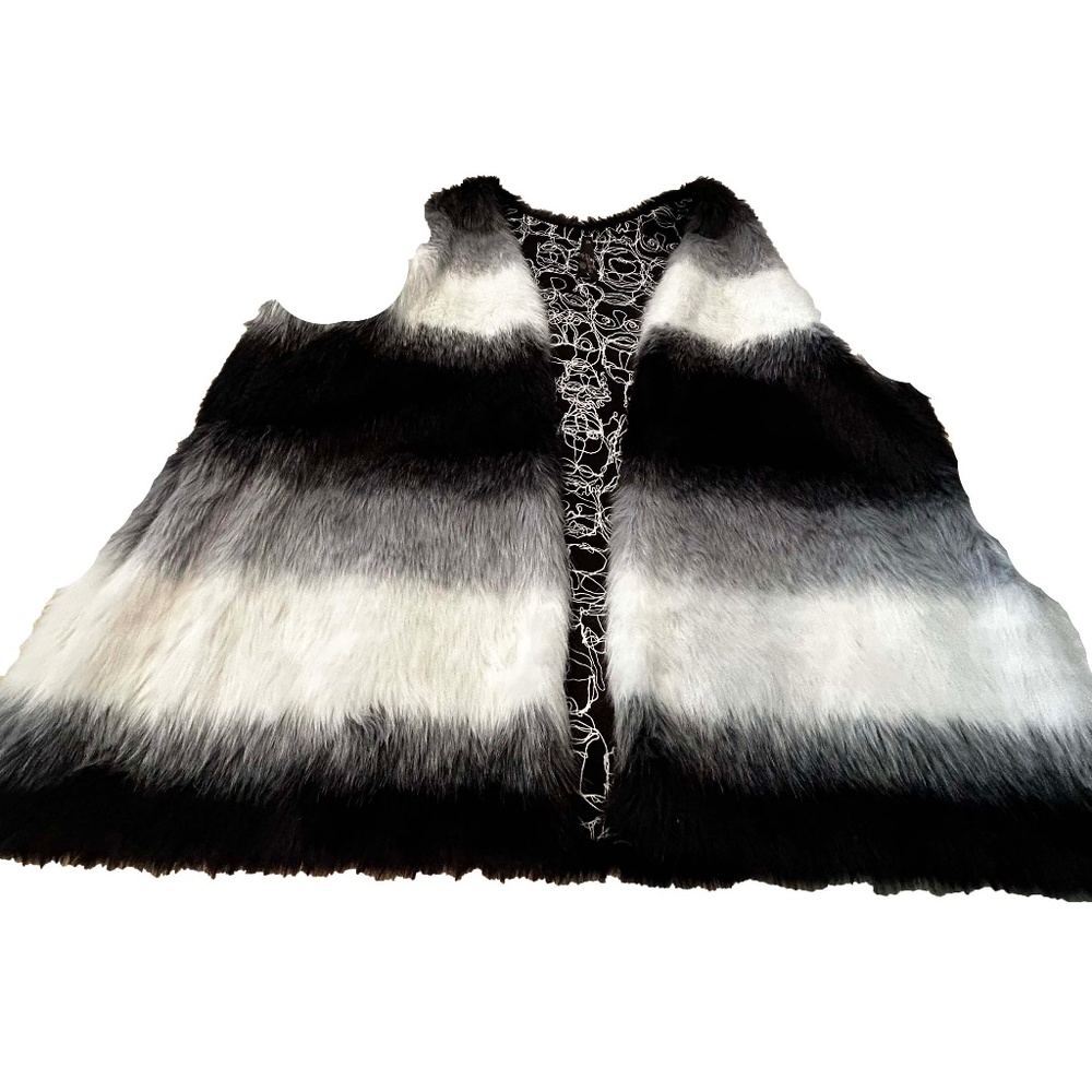 VEST, FAUX FUR, BLACK/WHITE/GREY, SZ 3X, OPEN FRONT, POCKETS, FULLY LINED, SOFT